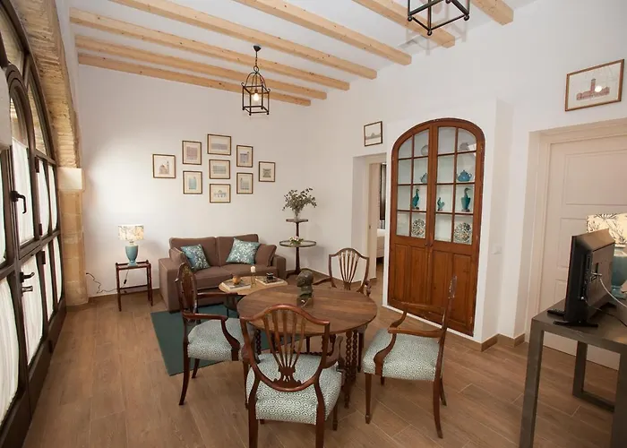 Patios De La Riva