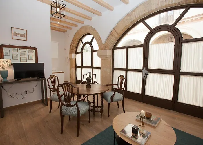 Patios De La Riva